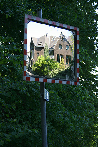 Spiegelung Stirnband, Hagen (Mai 2008)